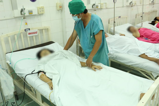 Sản phụ Huỳnh Thị X. đang được chăm sóc tại phòng hồi sức Bệnh viện Phụ sản