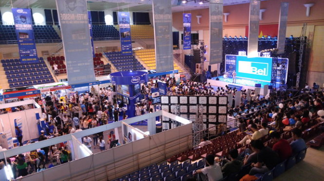 Ngày hội Giáo dục và Công nghệ Intel EduFest 2015 quy tụ đông đảo các bạn trẻ, học sinh sinh viên ở TP.HCM - Ảnh: T.Trực