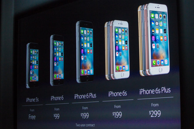 Giá bán các dòng iPhone 6S và iPhone 6S Plus kèm gói sử dụng mạng - Ảnh: CNET