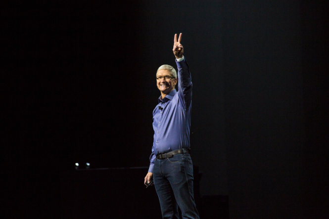 Giám đốc điều hành Apple Tim Cook khai mạc sự kiện ngày 9-9 - Ảnh: CNET