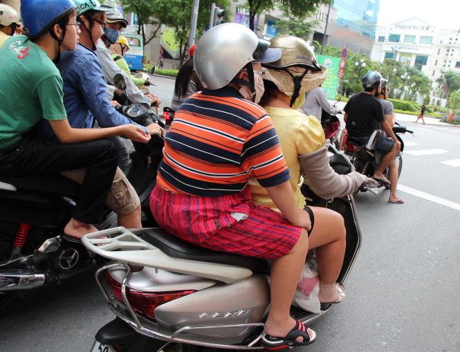 Trẻ em ít vận động, ăn uống không khoa học dễ bị béo phì - Ảnh: N.C.T.