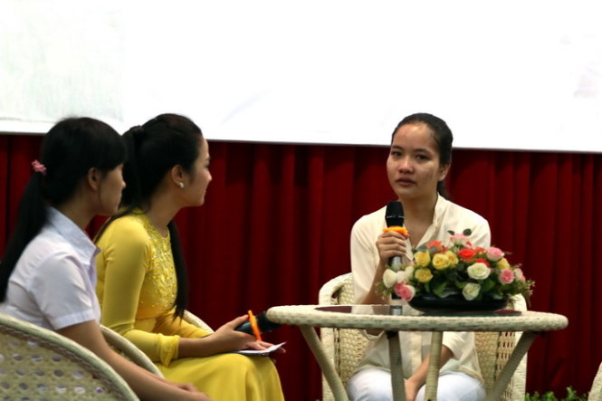Tân sinh viên Lương Thị Phương Tâm tại buổi trao học bổng “Tiếp sức đến trường” tại tỉnh Thừa Thiên Huế - Ảnh: Ngọc Dương