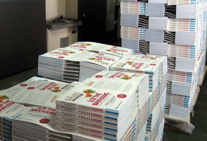 Đầu sách Lợi thế bán hàng của Trí Việt - First News in vượt số lượng đến 1.016 quyển - Ảnh: L.Điền