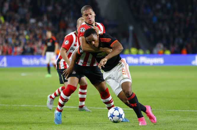 Tiền đạo trẻ Anthony Martial có thể tiếp tục được đá chính dù Rooney đã trở lại - Ảnh: Reuters