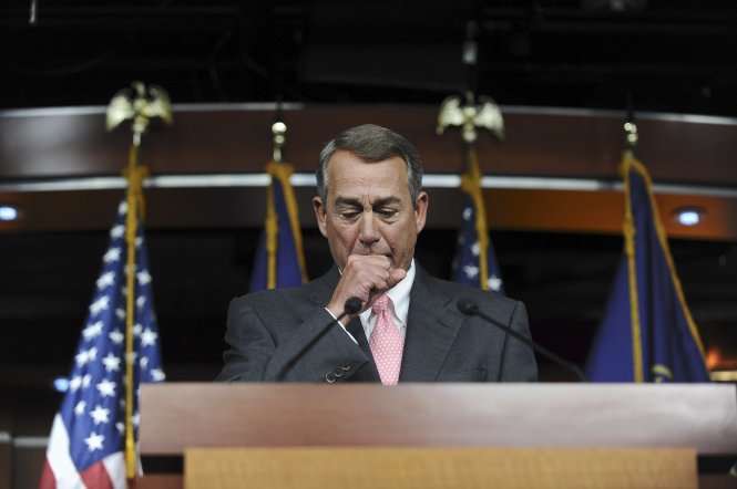 Ông Boehner xúc động khi nói về việc mình từ chức tại một cuộc họp báo. Ảnh: Reuters