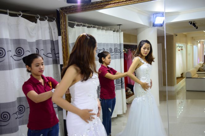Top 5 địa chỉ thuê áo cưới đẹp soiree cưới đẹp nhất Hồ Văn Huê Sài Gòn