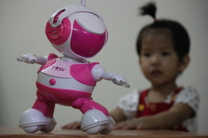 Tosy-một robot do người VIệt Nam chế tạo từng gây tiếng vang trong giới công nghệ Ảnh: Đ.THIỆN