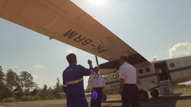 TTO - Các nhà chức trách Indonesia ngày 2-10 phát động một cuộc tìm kiếm máy bay phản lực cánh quạt Twin Otter chở 10 người mất tích trên một chuyến bay nội địa trên đảo Sulawesi.