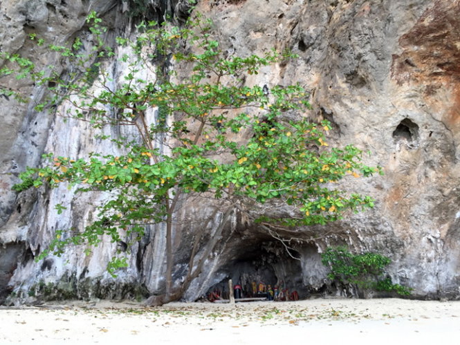 Động Pranang, phần hồn linh thiêng của đảo Railay