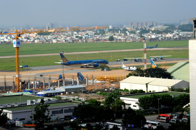 Sân bay quốc tế Tân Sơn Nhất TP.HCM cần được mở rộng - Ảnh: Tự TRung