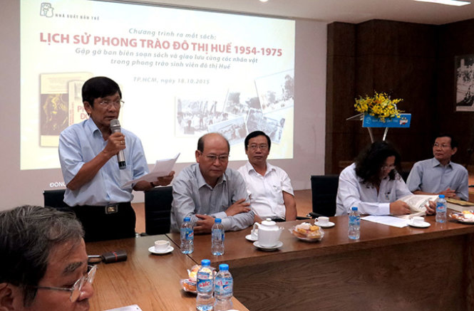 Ông Huỳnh Tấn Mẫm phát biểu về tính liên kết của phong trào đô thị tại miền nam - Ảnh: L.Điền