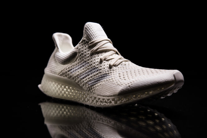 Mẫu giày làm từ công nghệ adidas Futurecraft 3D, cải tiến từ in 3D - Ảnh: adidas