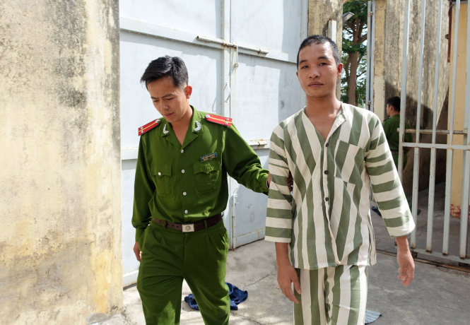 Hào Anh tại nhà tạm giữ Công an huyện Đơn Dương - Ảnh: M.Vinh