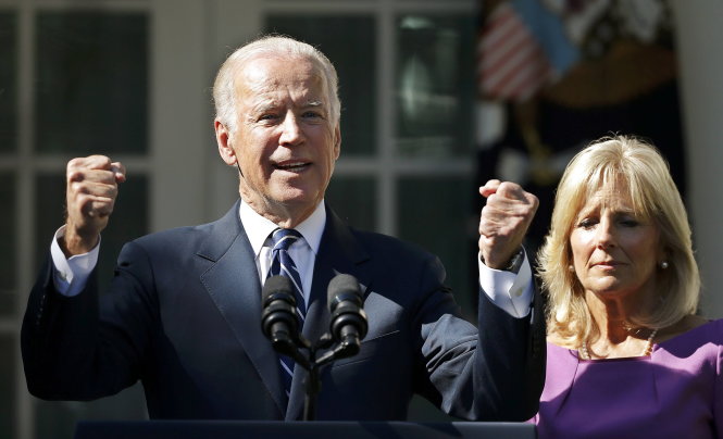Phó tổng thống Mỹ Joe Biden kêu gọi Đảng Dân chủ bảo vệ di sản của Tổng thống Barack Obama - Ảnh: Reuters