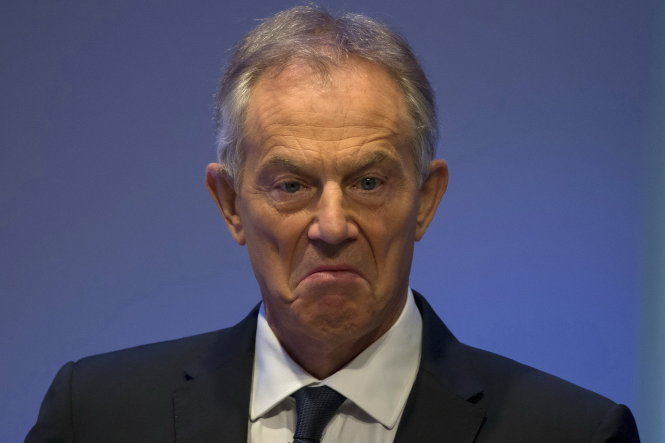 Sau nhiều năm, cuối cùng cựu thủ tướng Anh Tony Blair cũng lên tiếng xin lỗi về cuộc chiến Iraq - Ảnh: Reuters