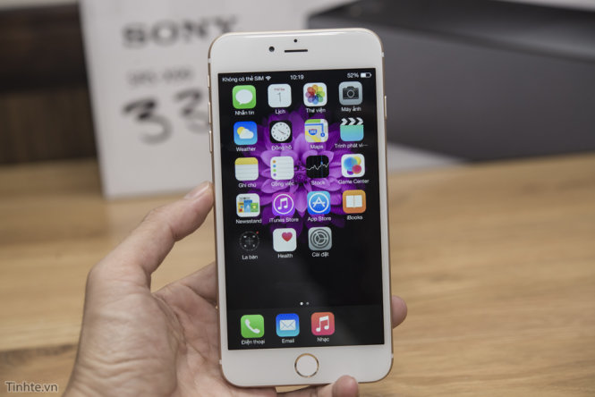 iPhone 6 Plus giả có giao diện nhái rất giống Apple iOS 8 - Ảnh: TinhTe