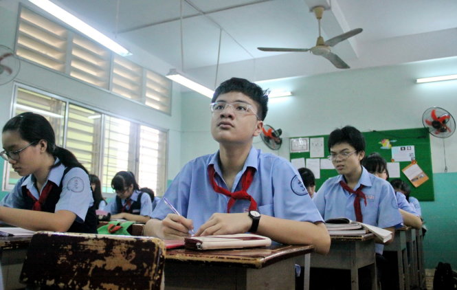 Anh Khôi trong lớp học ở Trường Nguyễn Văn Tố - Ảnh: H.Đ.