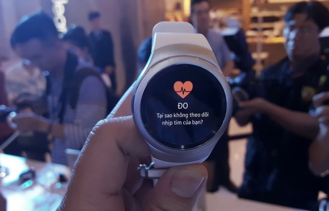 Ứng dụng đo nhịp tim đồng hồ thông minh (smartwatch) Samsung Gear S2  - Ảnh: Phong Vân