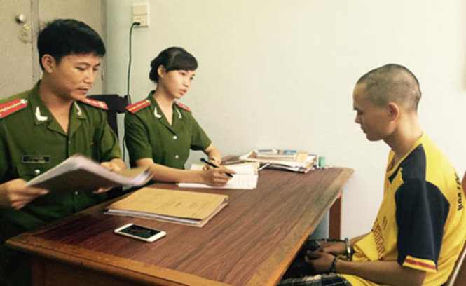 Nghi phạm Trần Mạnh Hùng tại cơ quan Công an huyện Tĩnh Gia - Ảnh do Công an tỉnh Thanh Hóa cung cấp
