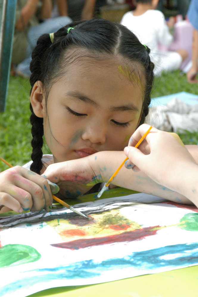 Vẽ là một hoạt động kích thích trí sáng tạo của trẻ - Ảnh minh họa: T.T.D.