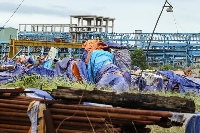 Nhiều vật liệu xây dựng đã bị gỉ sét tại dự án mở rộng nhà máy Gang thép Thái Nguyên giai đoạn hai - Ảnh: Nguyễn Khánh