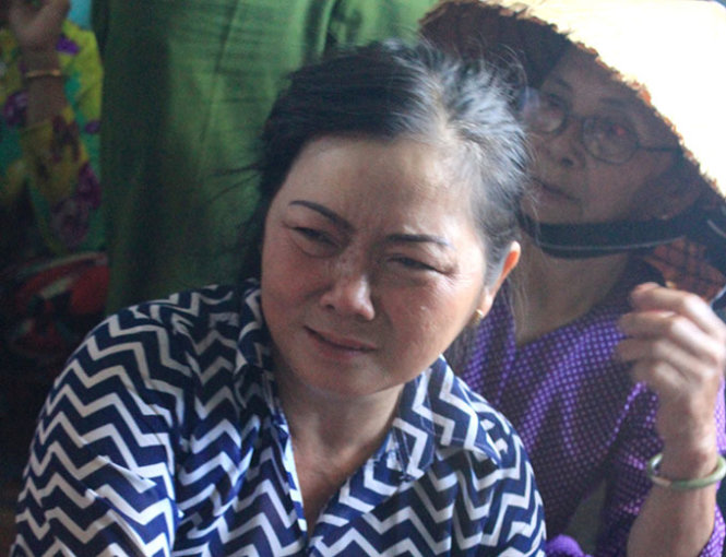 Bà Trần Thị Phướng, người đầu tiên phát hiện con và hai cháu bị chết tại nhà riêng - Ảnh: Sơn Lâm