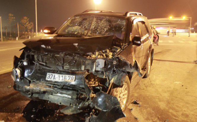 Hiện trường vụ tai nạn mà Đặng Thị Thuấn lái xe tông trực diện xe ông Tuấn đang dừng chờ đèn đỏ vào ngày 18-3 - Ảnh: Vũ Đồng