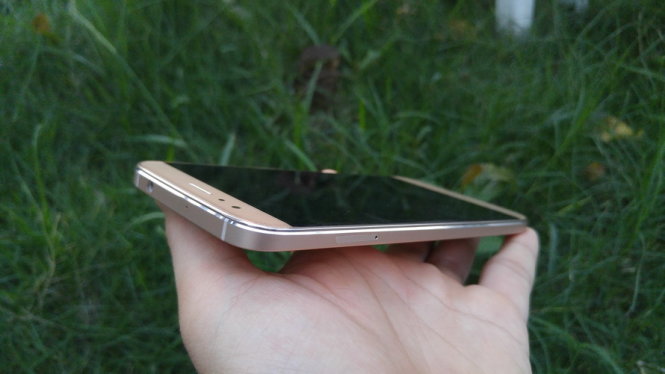 Viền kim loại nhôm nguyên khối - Ảnh: Phong Vân