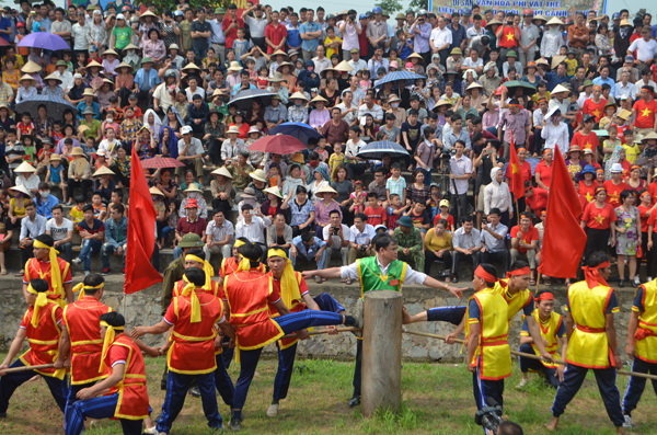 Trò chơi kéo co tại Vĩnh Phúc, VN (nguồn ảnh: Cục di sản, Bộ VH-TT&DL)