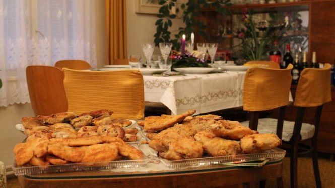 Bàn ăn của người dân Séc trong dịp lễ giáng sinh