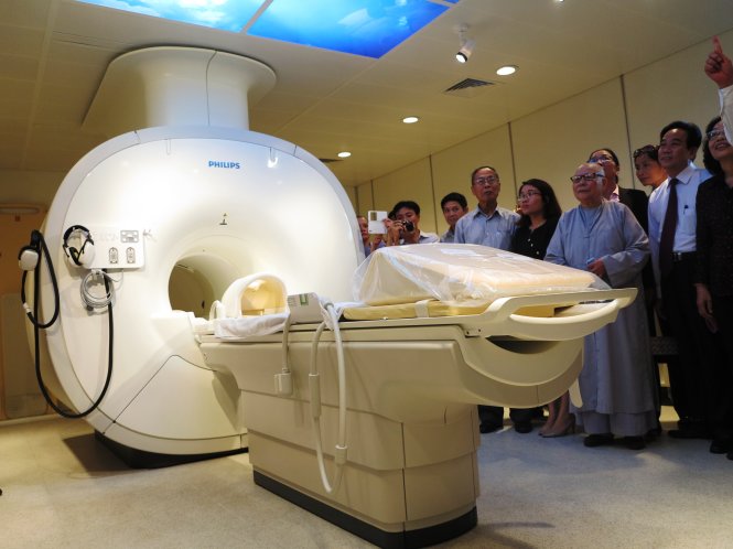 Hệ thống máy chụp cộng hưởng từ MRI trị giá 1,5 triệu USD mà ông Harold Chan tài trợ cho Đà Nẵng - Ảnh: Đoàn Cường
