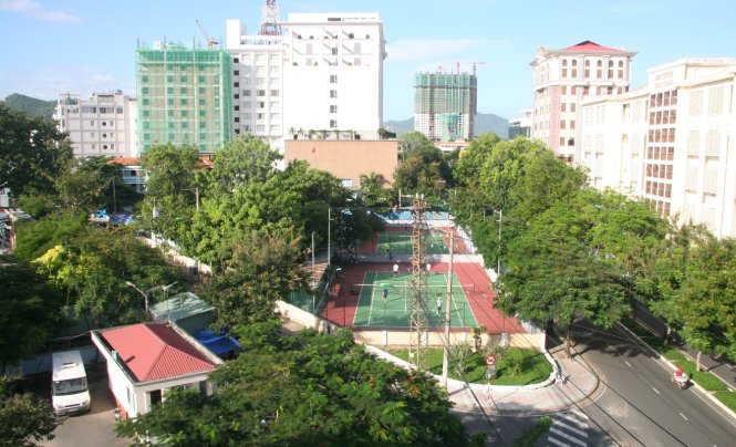 Khu đất số 7 Hàn Thuyên là sân quần vợt sẽ được giải tỏa để mở rộng đường và xây trường học - Ảnh: P.S.N.