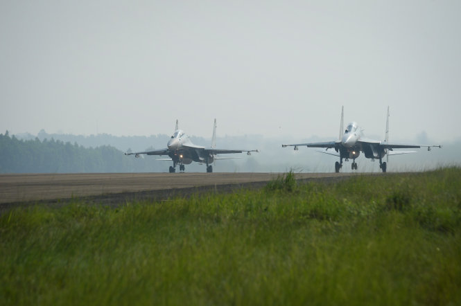 Hai máy bay Su30Mk2 cùng xuất kích - Ảnh: Thuận Thắng
