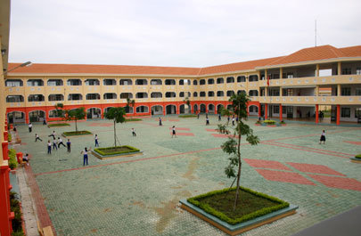 rQ9fc3Cr.jpg