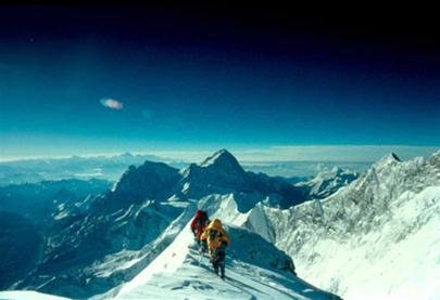 Cảnh báo nguy cơ tan chảy của các sông băng trên đỉnh Everest - Tuổi Trẻ  Online