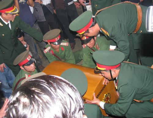 A9lSWac1.jpg