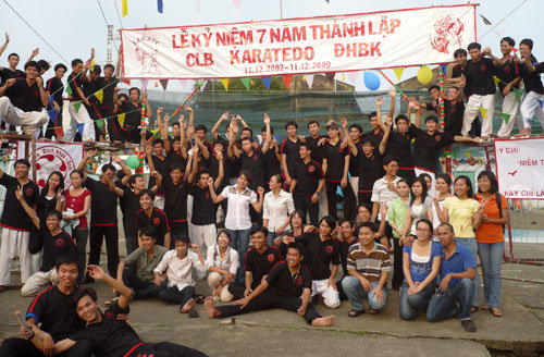 LRAh39r8.jpg
