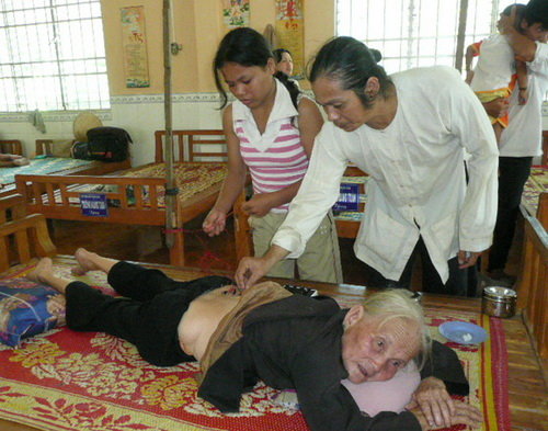 FmW1D938.jpg