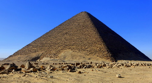 Ai Cập – nơi quy tụ những di sản văn hóa đặc biệt nhất của nhân loại. Điểm đến này sẽ mang đến cho bạn một ấn tượng vô cùng đặc biệt và trói buộc bạn vào văn hóa, lịch sử và kiến trúc của dân tộc Ai Cập.