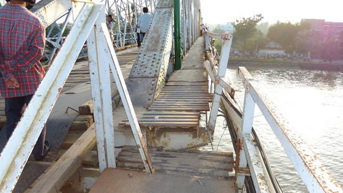 uhOUhwAL.jpg