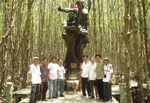 RQyC8KlT.jpg