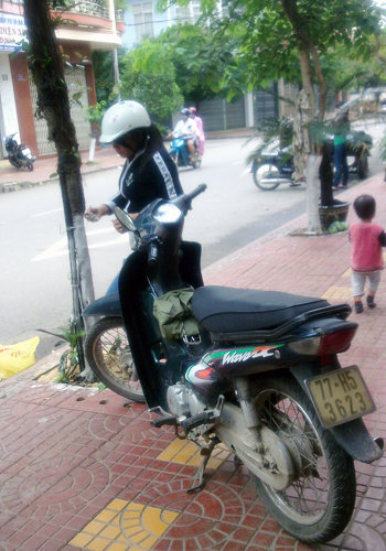 m710KYdE.jpg