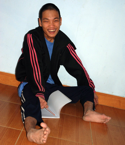 PbLaUXF2.jpg
