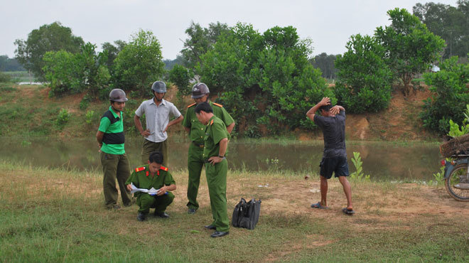 R9EXD4Tm.jpg