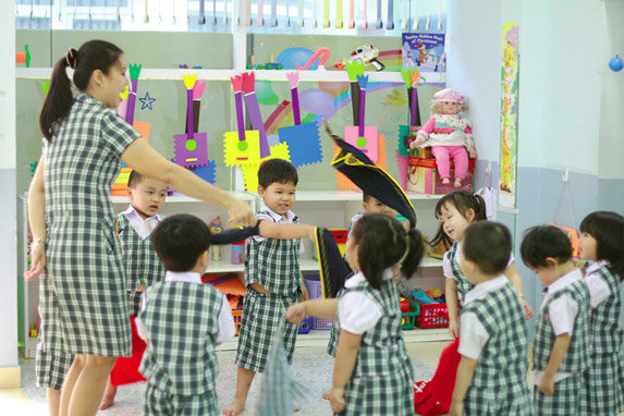 Phương pháp giáo dục Montessori Tìm hiểu những ưu nhược điểm phụ huynh cần  biết  Edu2Review