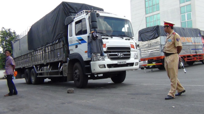oRJ5SQsx.jpg