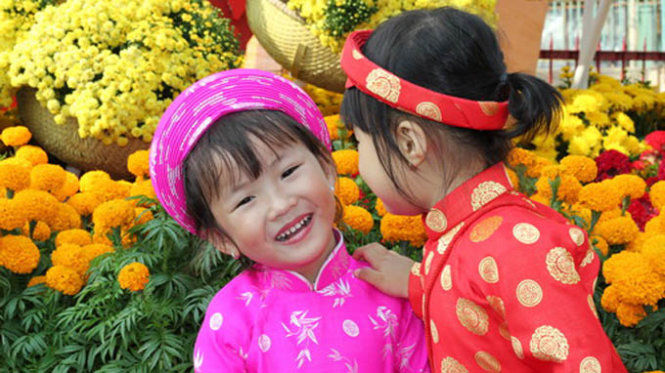 Cuộc thi ảnh Tết 2014: Chào mừng đón Tết Nhâm Thìn, cuộc thi ảnh Tết 2014 sẽ mang đến cho bạn cơ hội khám phá những bức ảnh đẹp nhất về Tết truyền thống của Việt Nam. Hãy cùng chia sẻ những khoảnh khắc đầy ý nghĩa và tình cảm trong Tết đến từ khắp nơi trên đất nước.