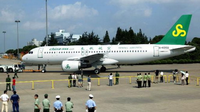 Một máy bay của hãng Spring Airlines - Ảnh: AFP