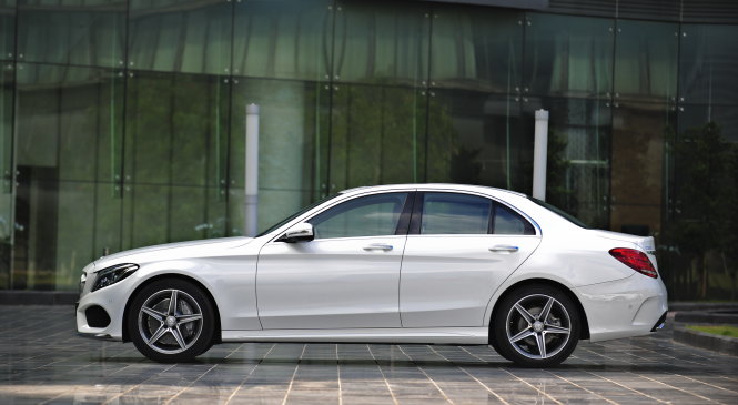 MercedesBenz C250 2015 lăn bánh 26000km có giá ngang BMW 320i mới