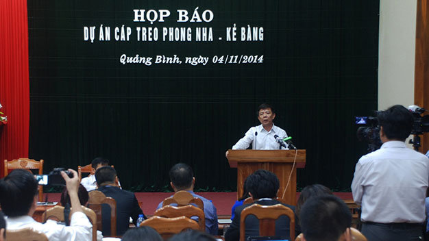 Dự án cáp treo Sơn Đoòng đã nóng lên bằng cuộc họp báo chiều 4-11 - Ảnh: Quốc Nam